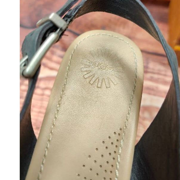 ugg wedges - Picture 5 of 7